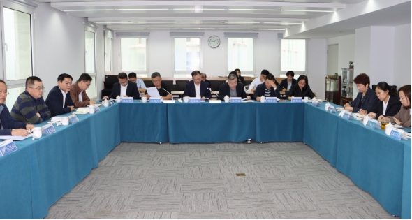 城發(fā)集團(tuán)召開“轉(zhuǎn)作風(fēng)、提能力，決戰(zhàn)四季度、打贏收官戰(zhàn)”動員會